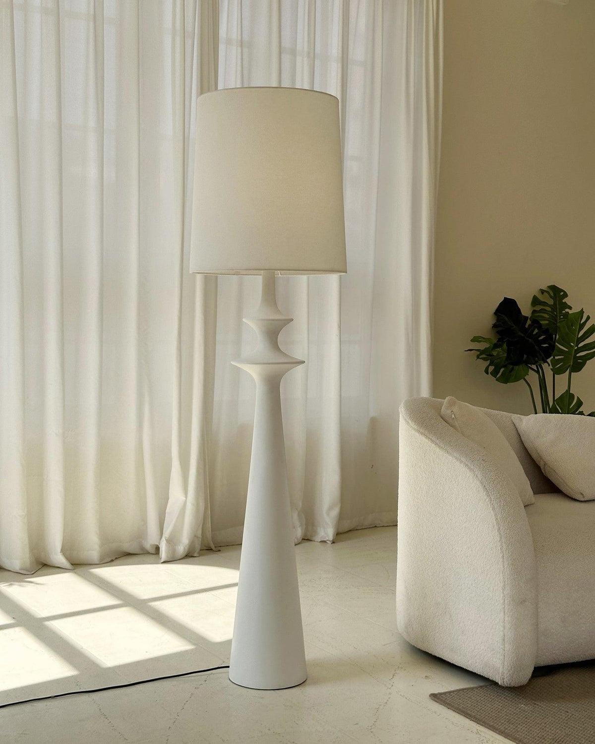 Elaiielle vloerlamp