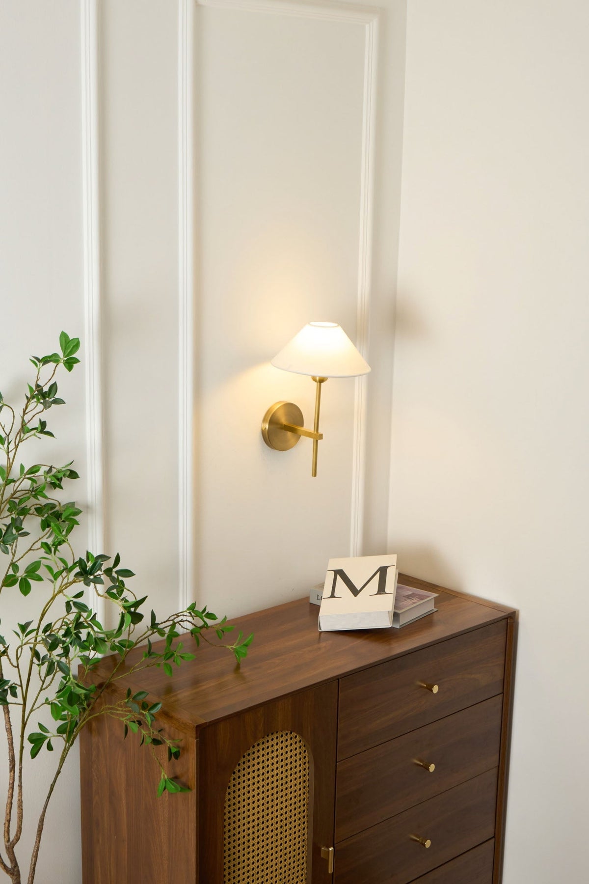 Orelisira wandlamp