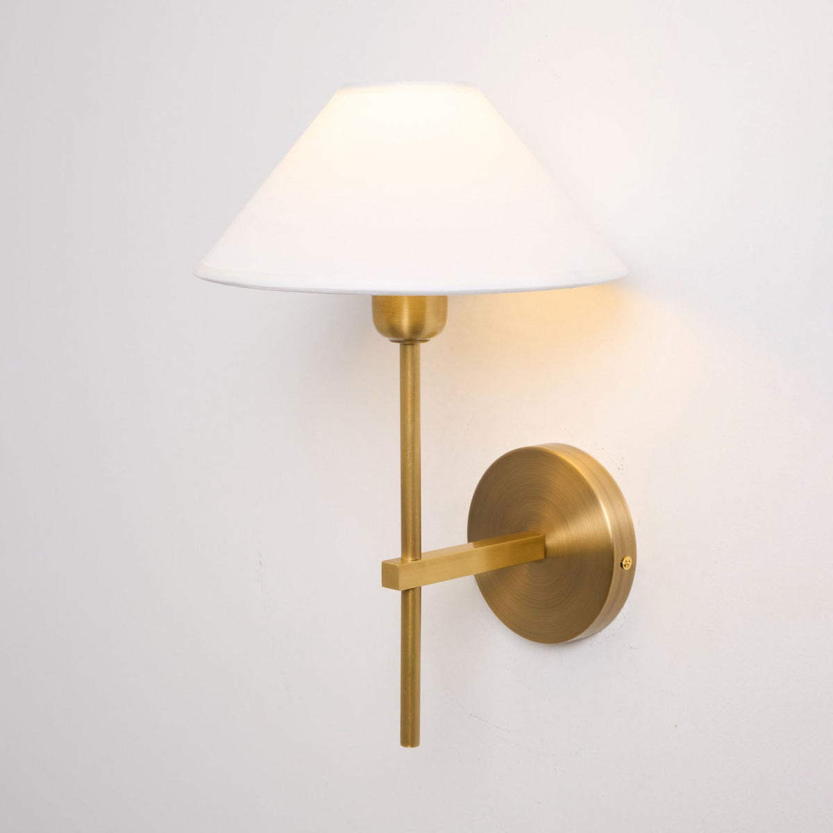Orelisira wandlamp