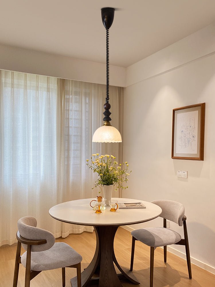 Halcyon Moderne hanglamp van hout met minimalistische boog