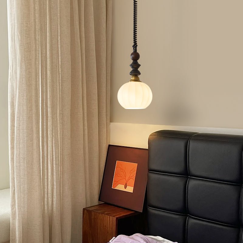 Halcyon Moderne hanglamp van hout met minimalistische boog