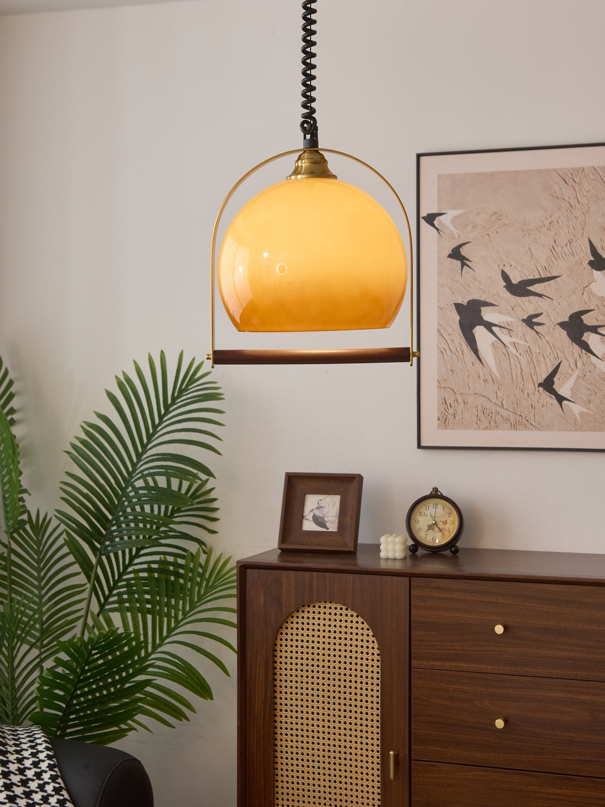 Halcyon Moderne hanglamp van hout met minimalistische boog