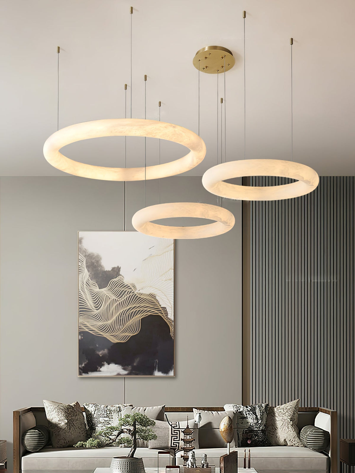 Erzorila ronde albasten hanglamp met goudkleurige accenten