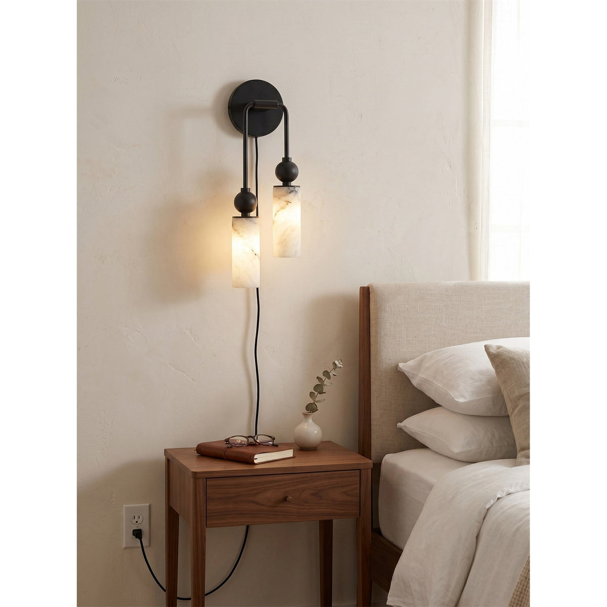Eiraina albasten wandlamp met stekker
