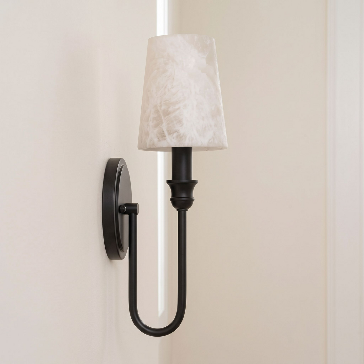 Stavernford Albasten wandlamp
