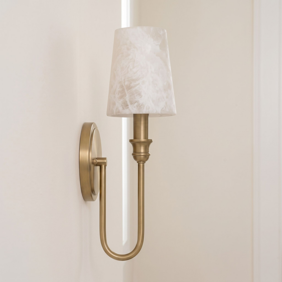 Stavernford Albasten wandlamp