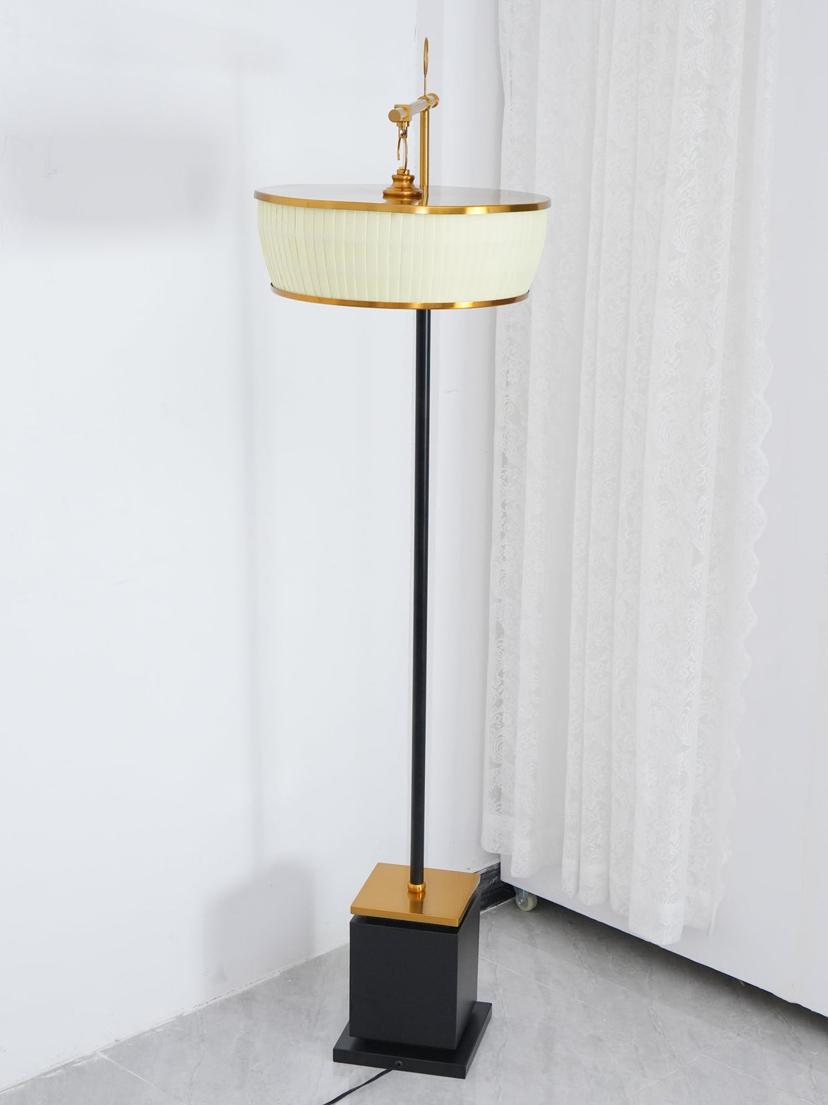 Socor moderne vloerlamp met stoffen kap