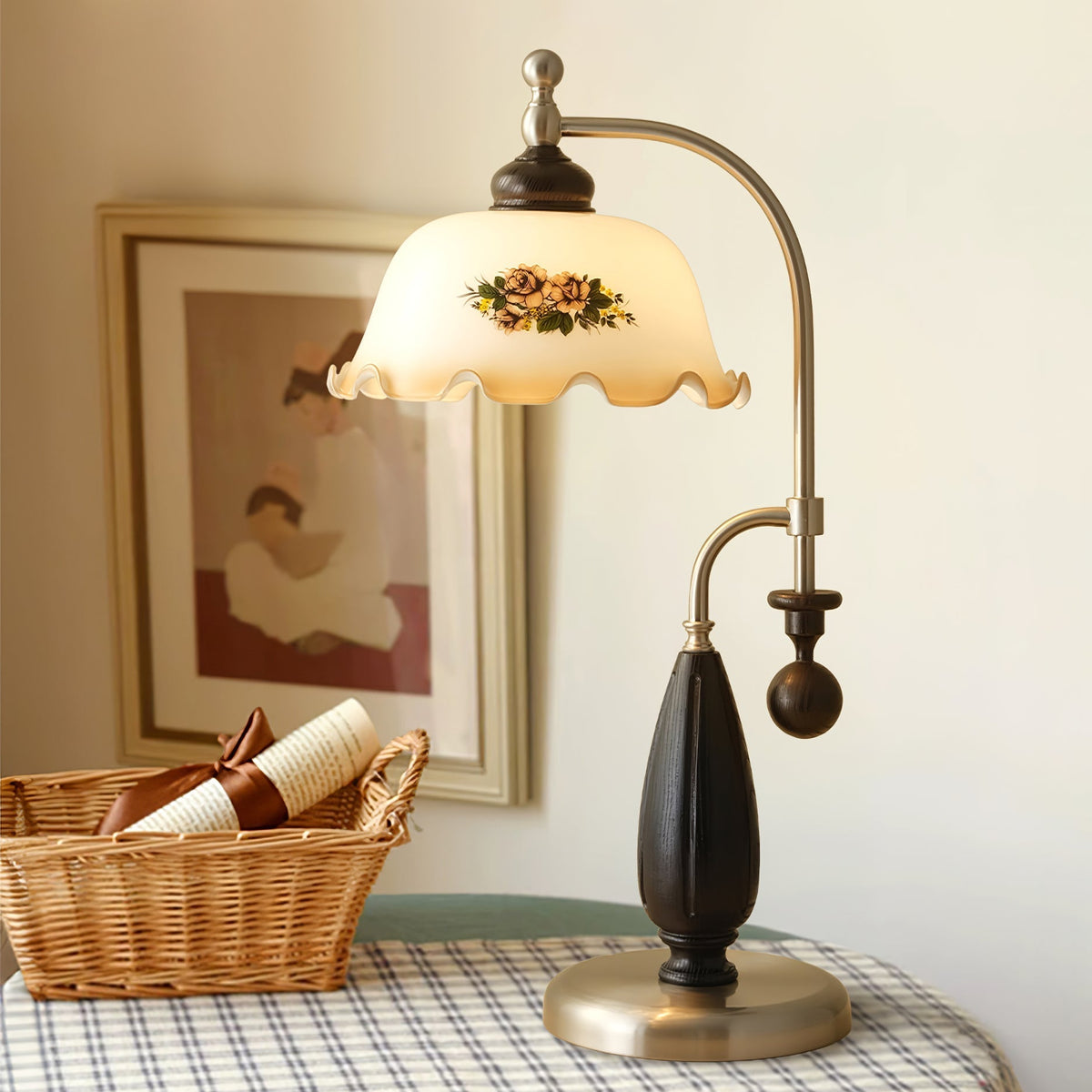 Sylorette tafellamp van walnoothout in vintage stijl