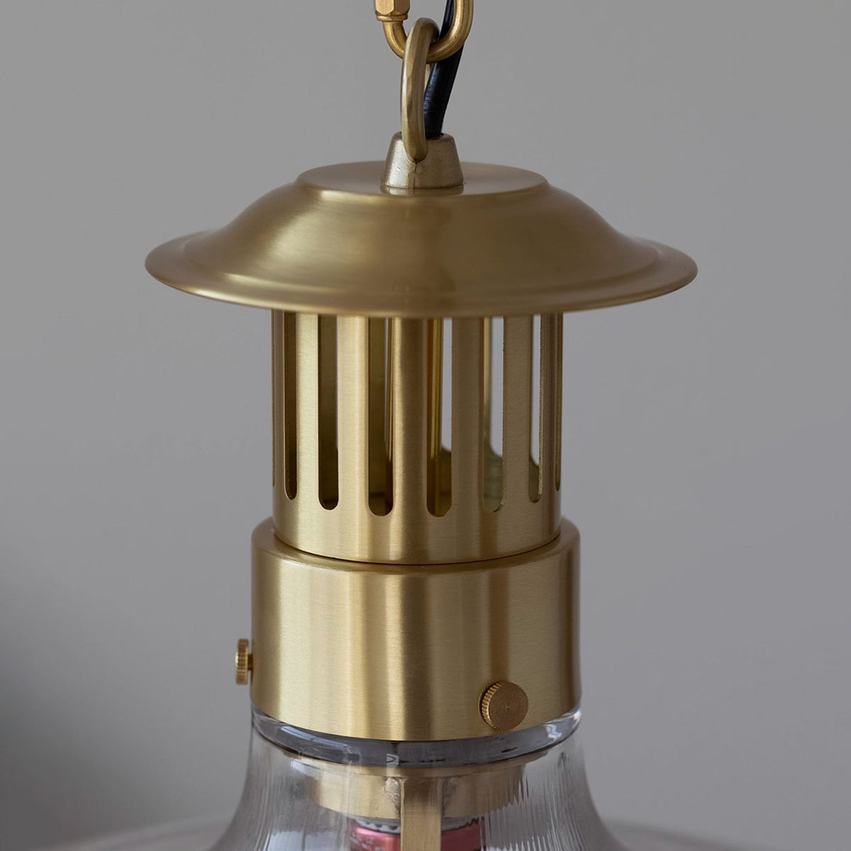 Velenora hanglamp van goudkleurig met helder