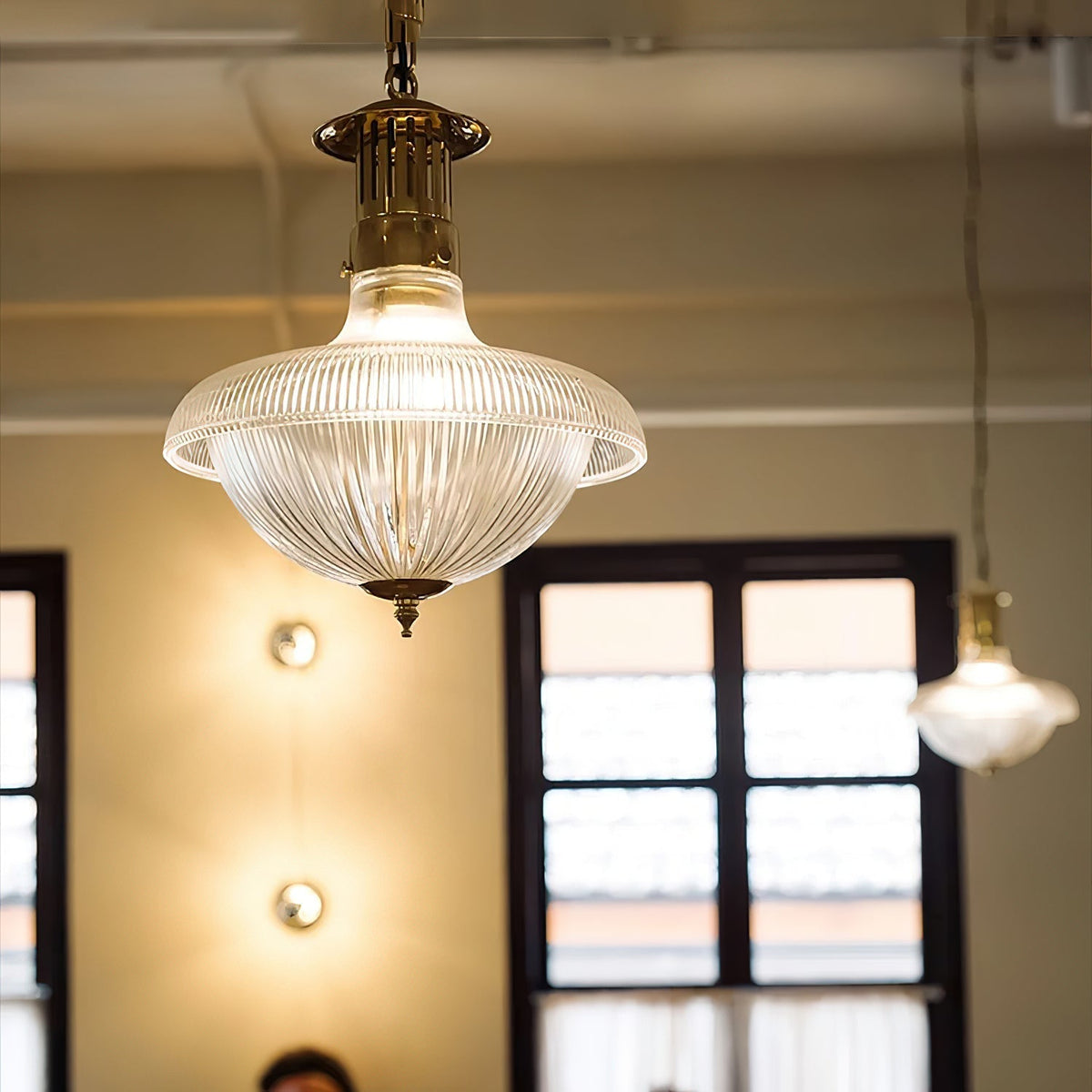 Velenora hanglamp van goudkleurig met helder