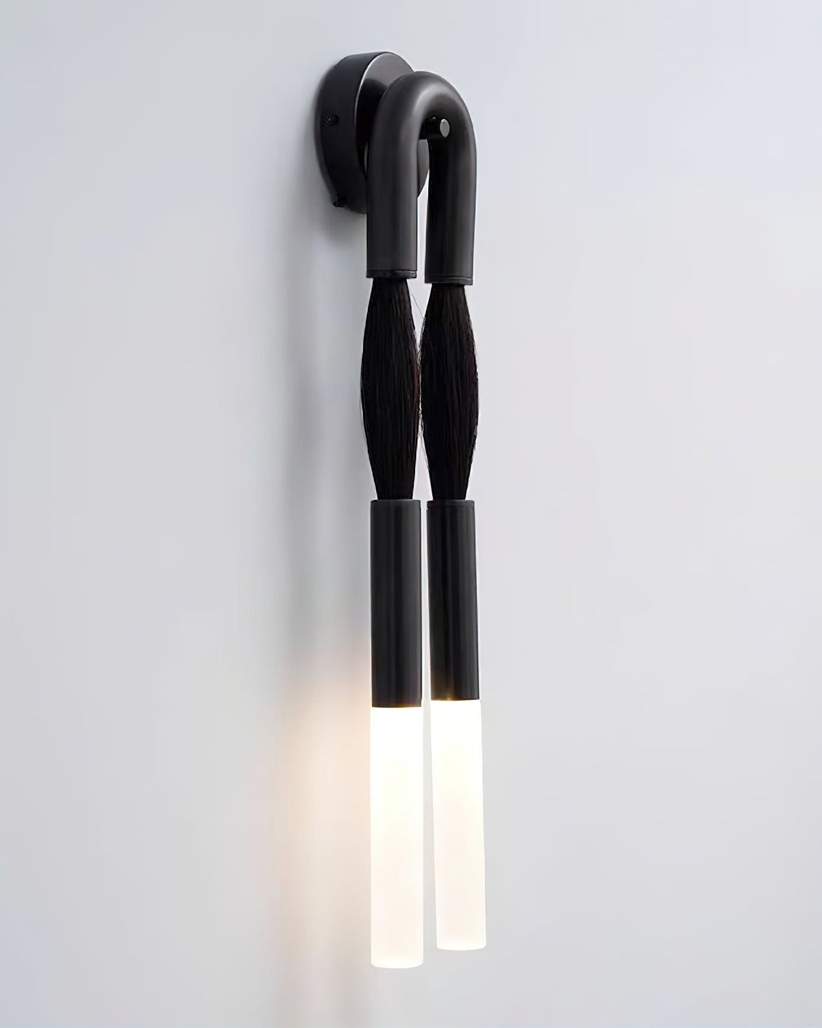 Aurelielle wandlamp met paardenhaar en messing afwerking