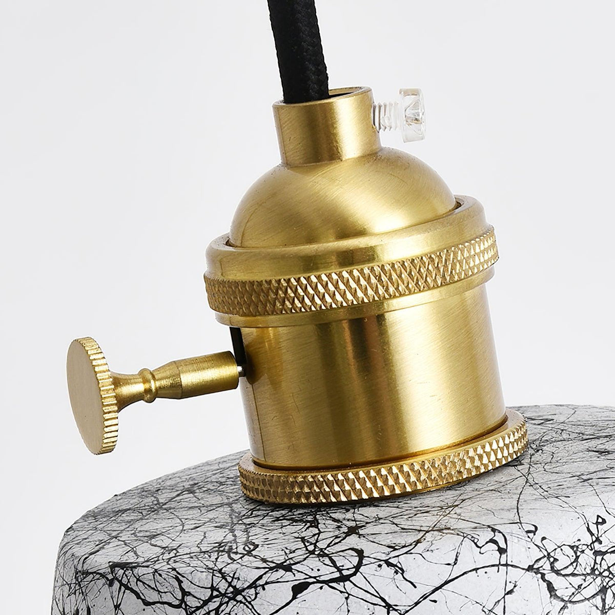 Moderne hanglamp van marmer en cement