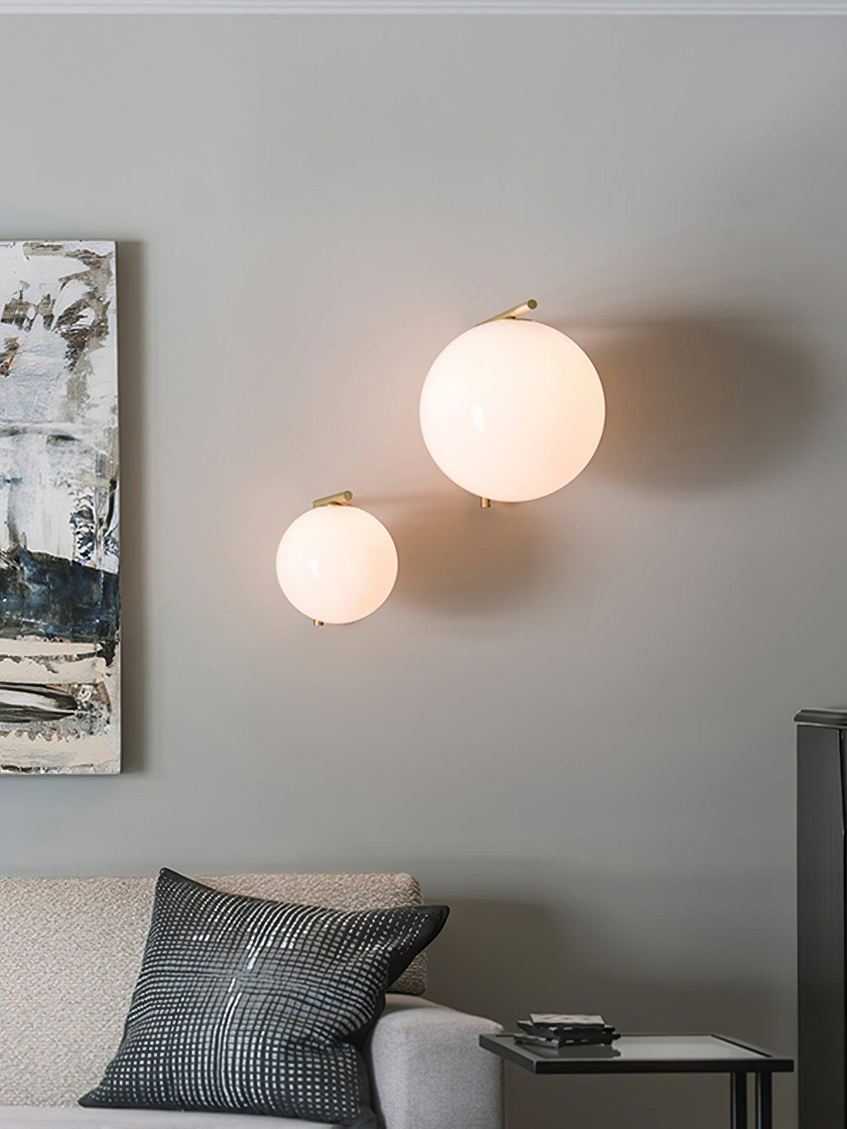 Joanna moderne minimalistische wandlamp van melkglas