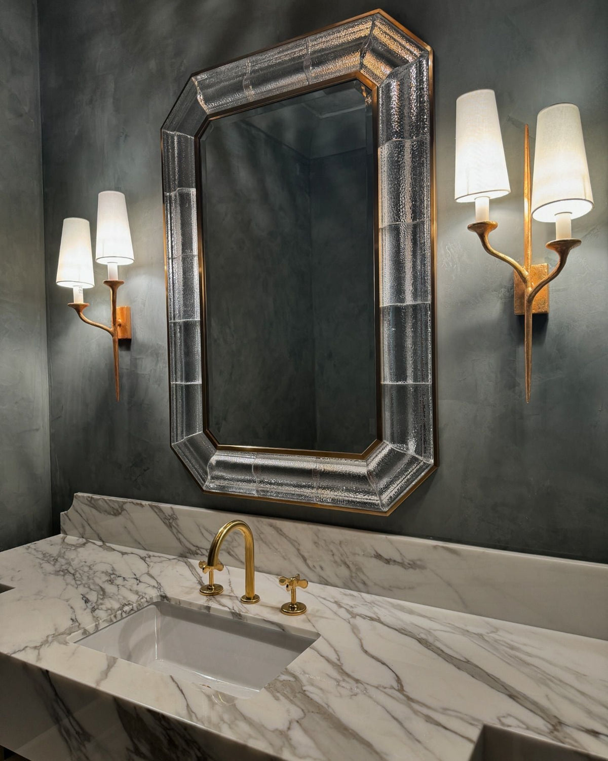 Zoraid wandlamp