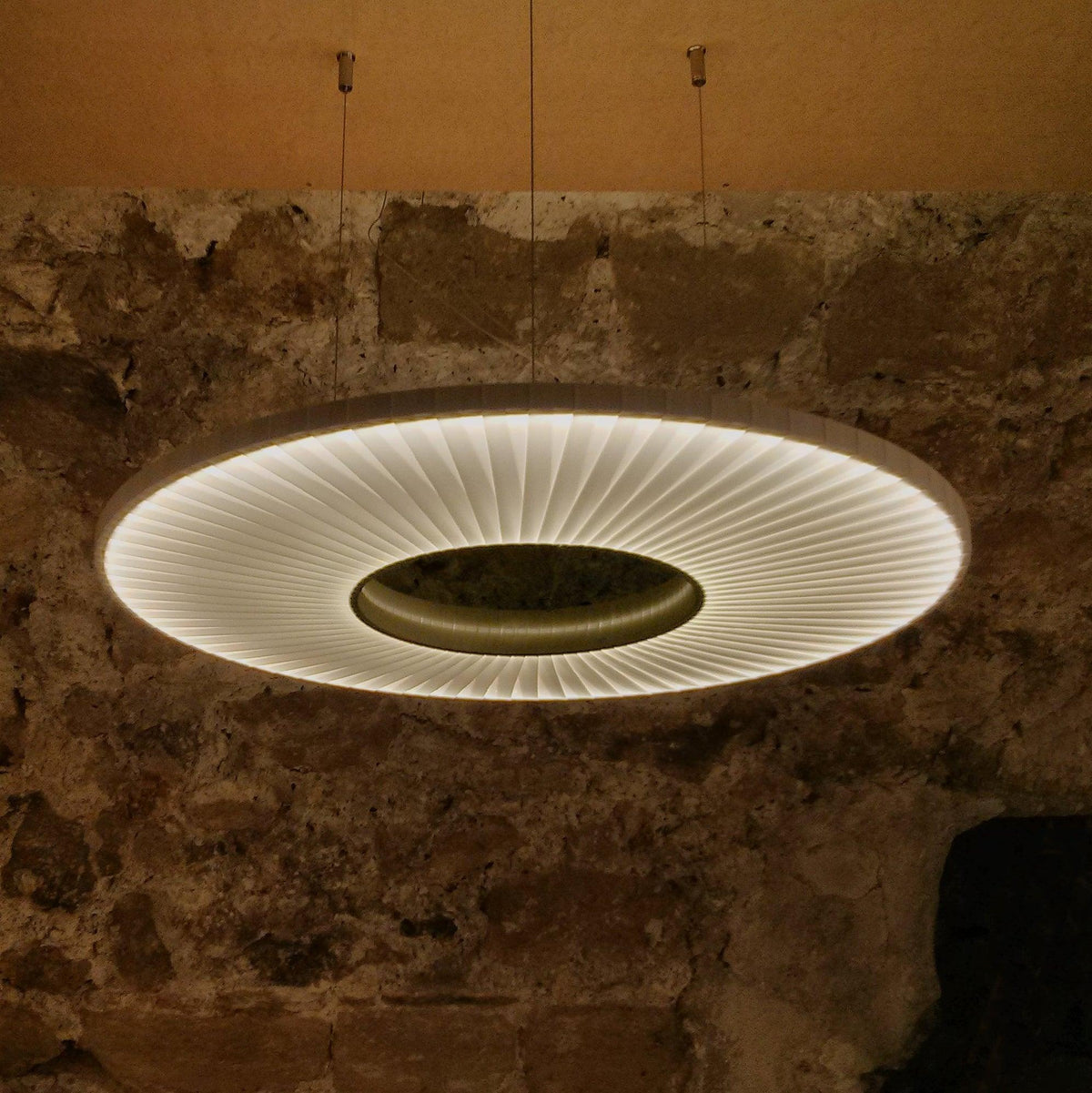 Lumira hanglamp witte stof klassiek