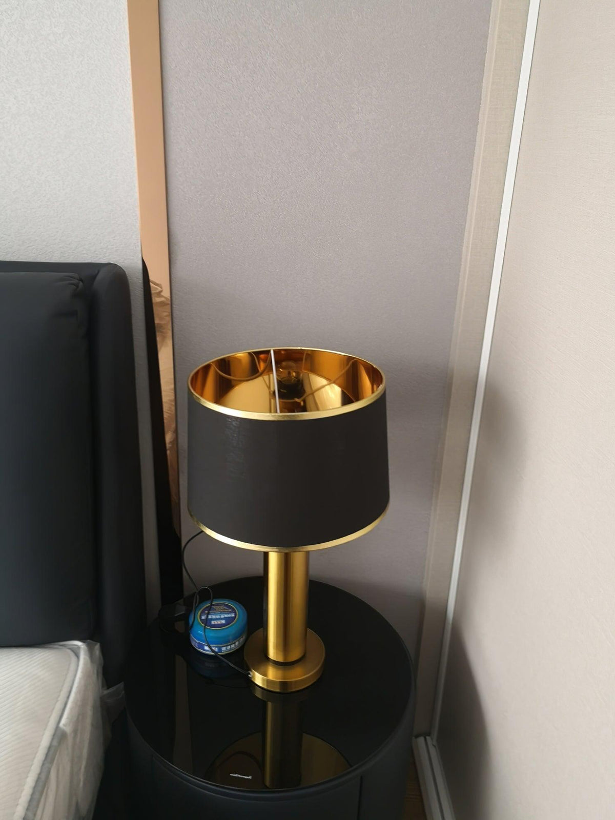 Cur moderne tafellamp in goudkleurige afwerking