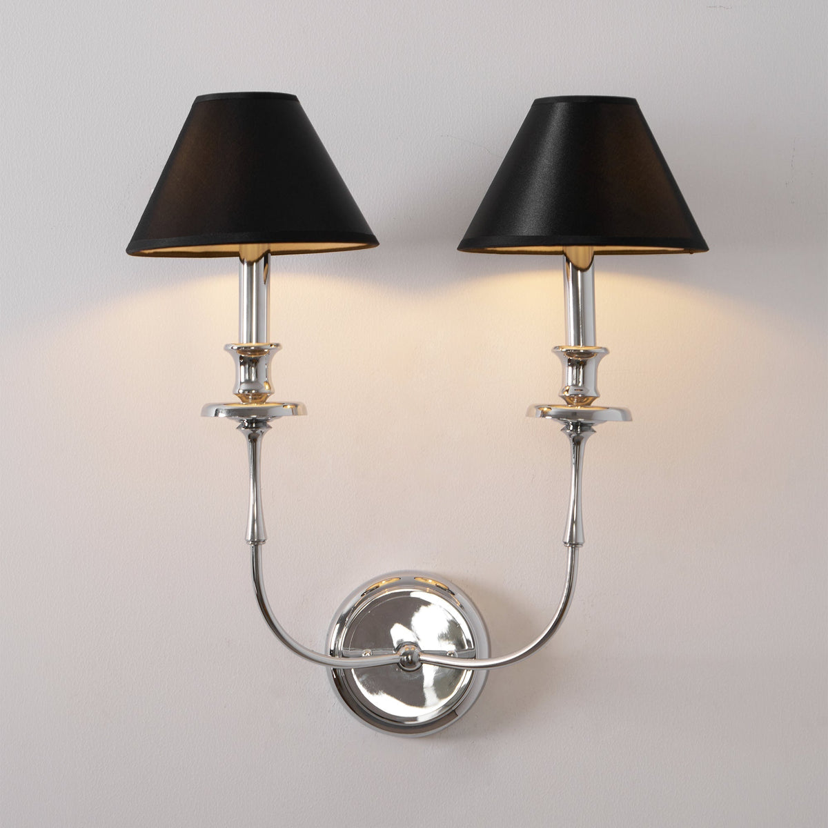 Viraarine wandlamp