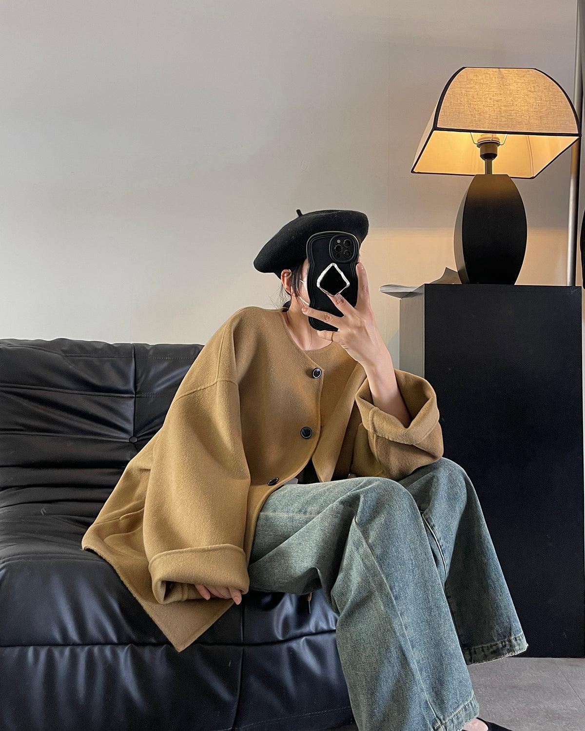 Alux Minimalistische tafellamp van textiel