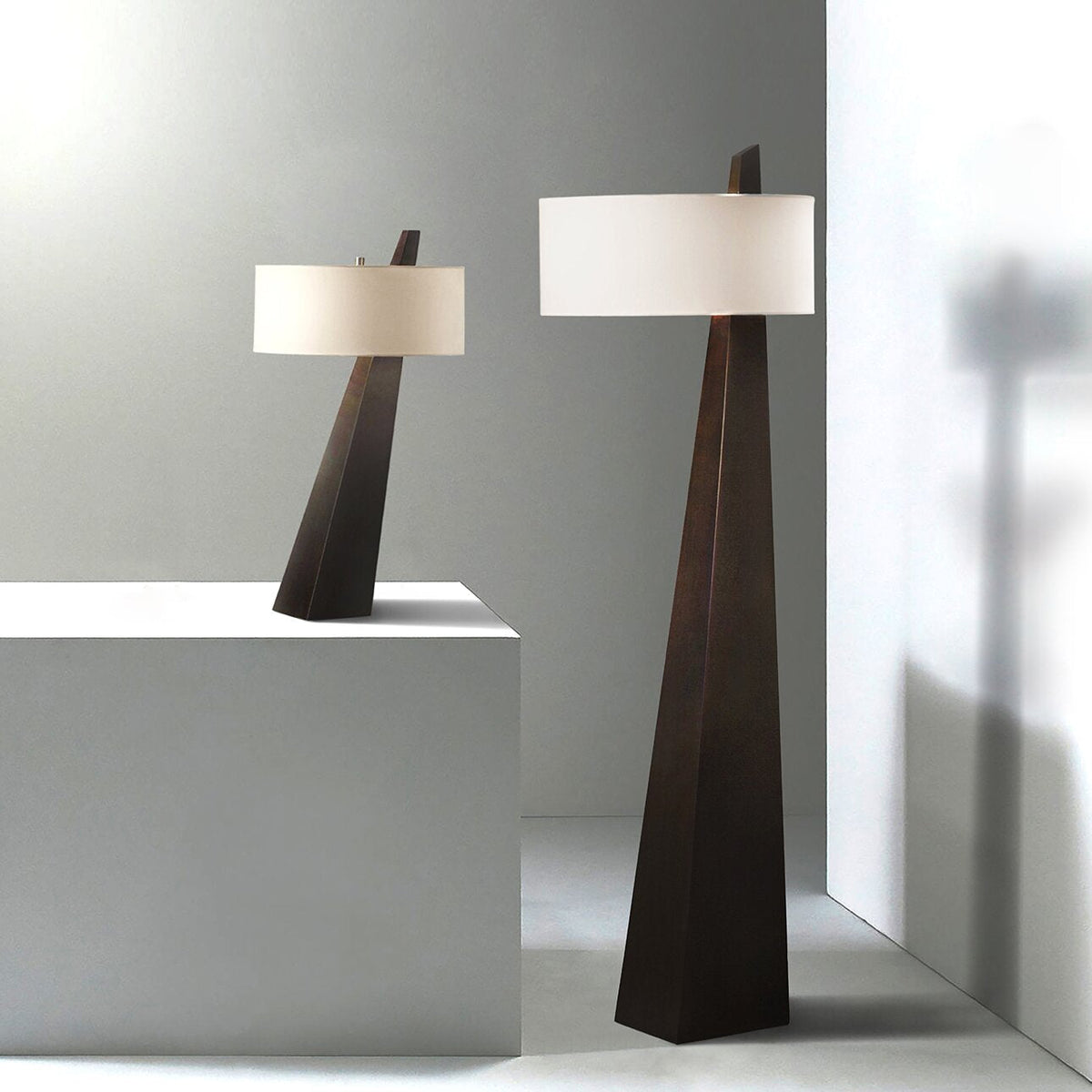 Renalise Obelisk vloerlamp