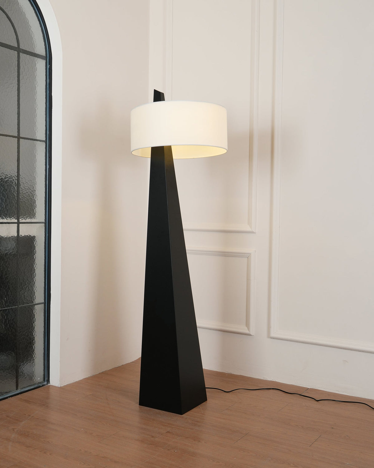 Renalise Obelisk vloerlamp