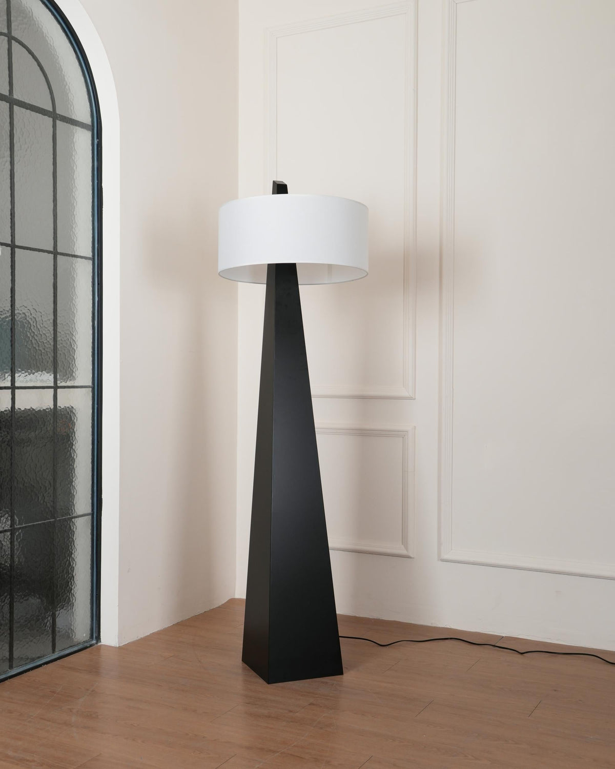 Renalise Obelisk vloerlamp