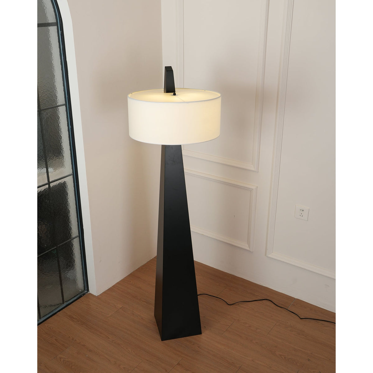 Renalise Obelisk vloerlamp