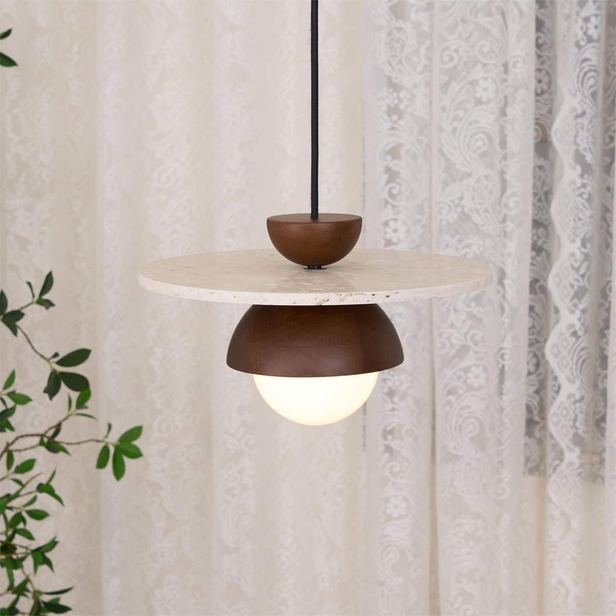 Calvion hanglamp travertin hout glas bol