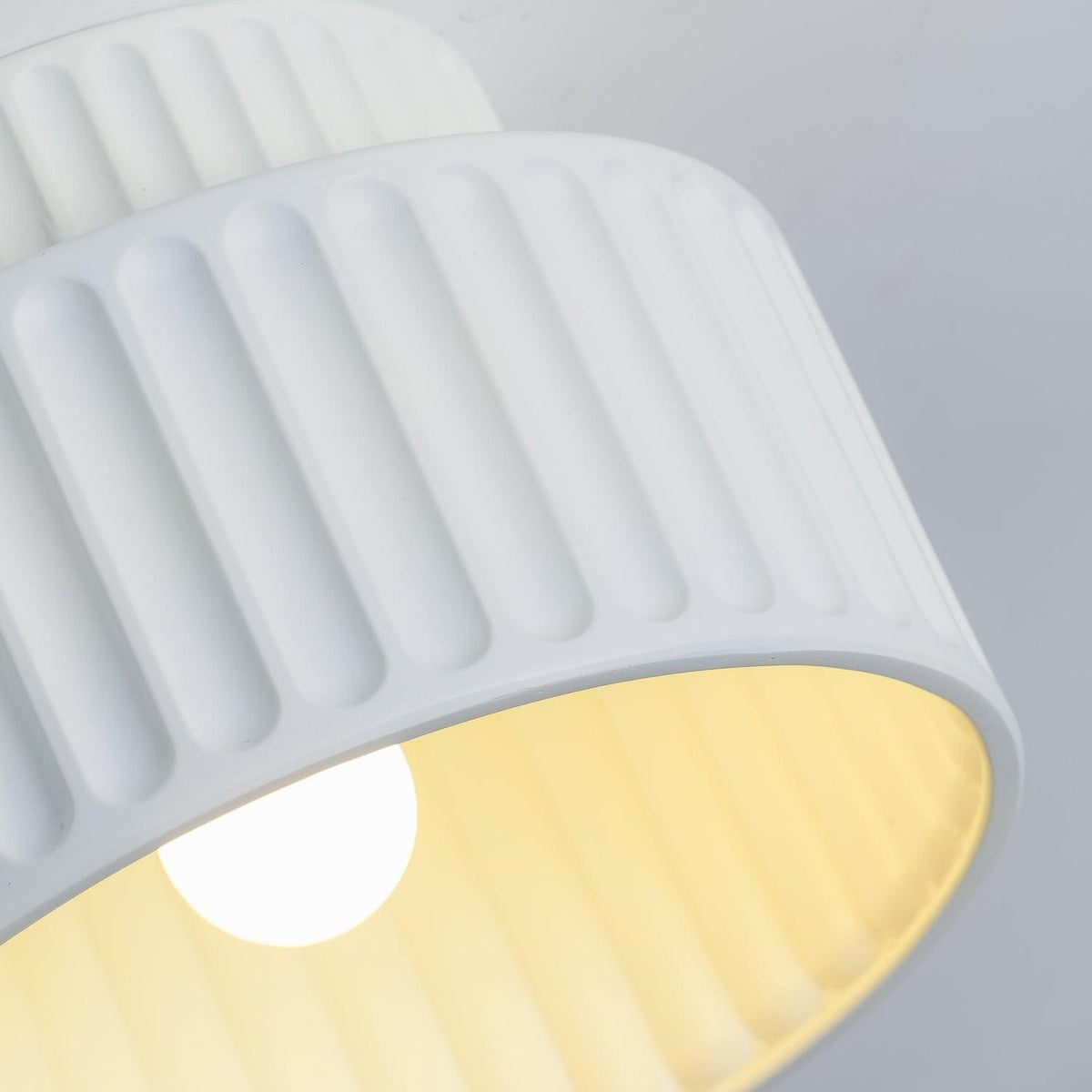 Lucaraine plafondlamp met geplooide acryl lampenkap