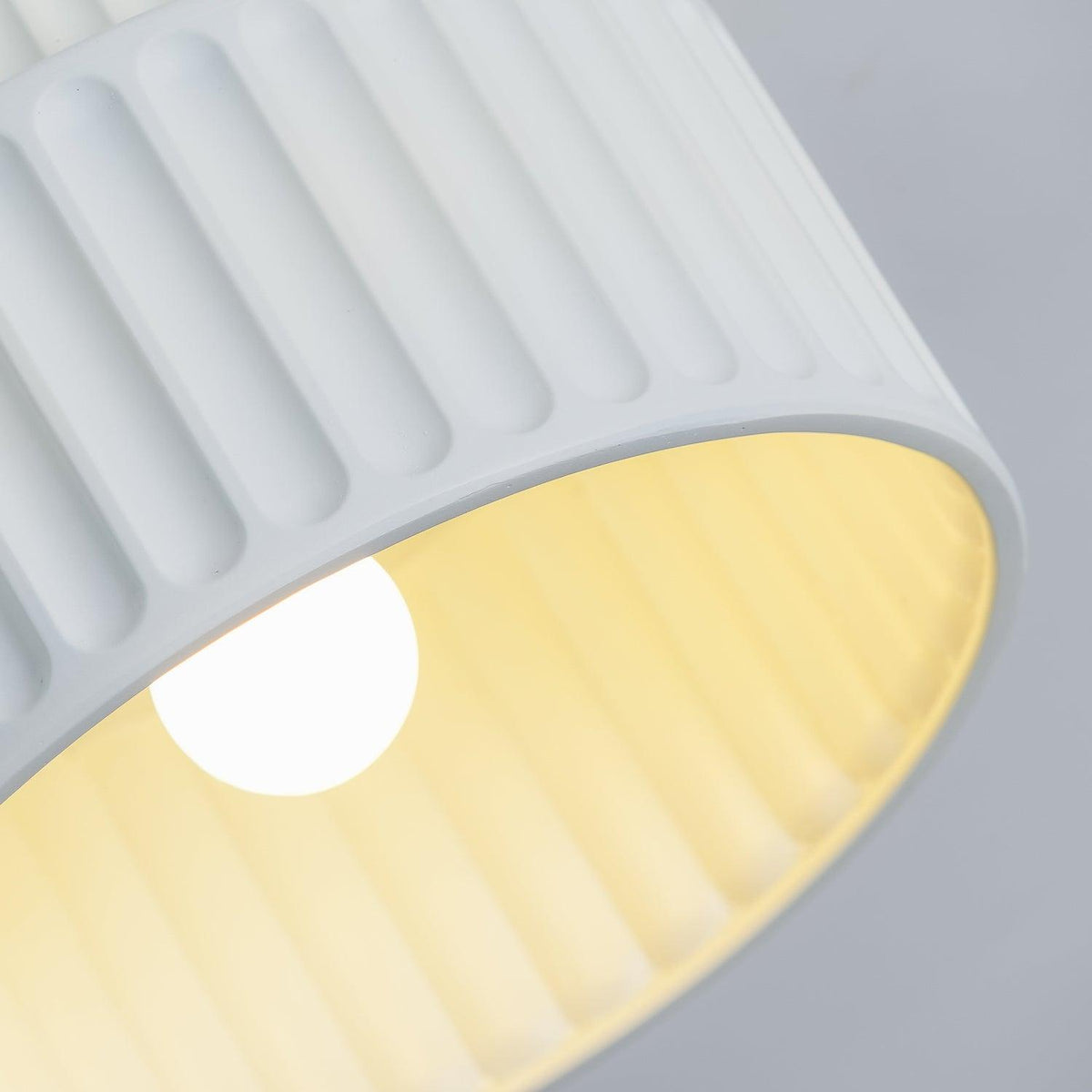 Lucaraine plafondlamp met geplooide acryl lampenkap