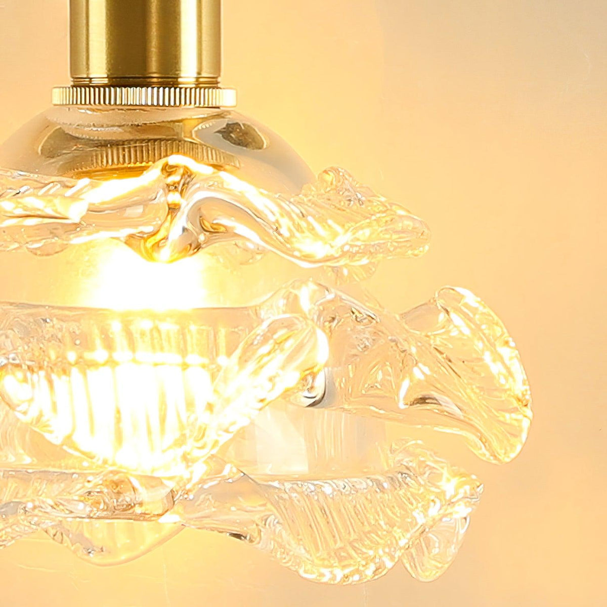 Petal Vintage messing wandlamp met bloemblaadjes