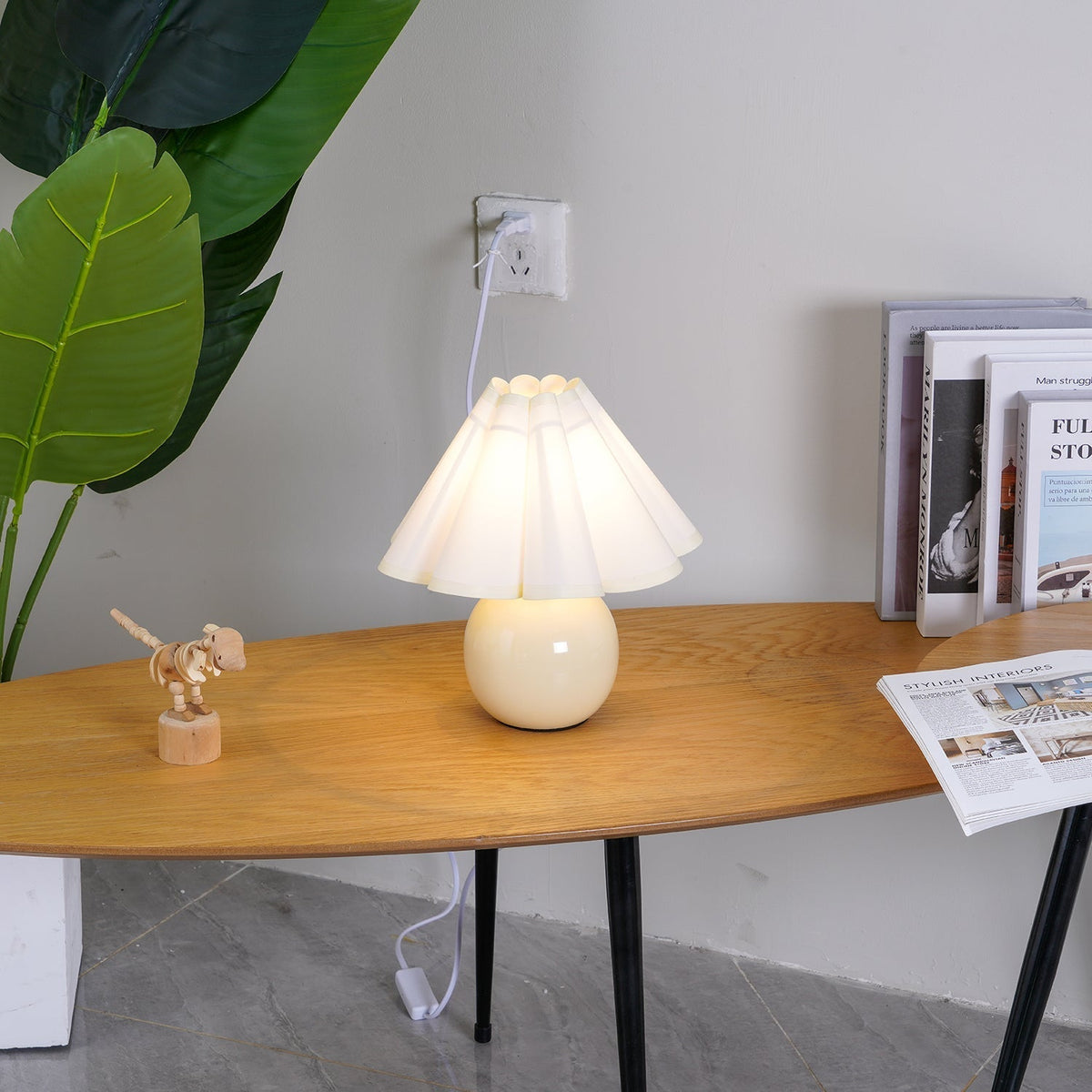 Nirixon whimsische tafellamp met stoffen kap