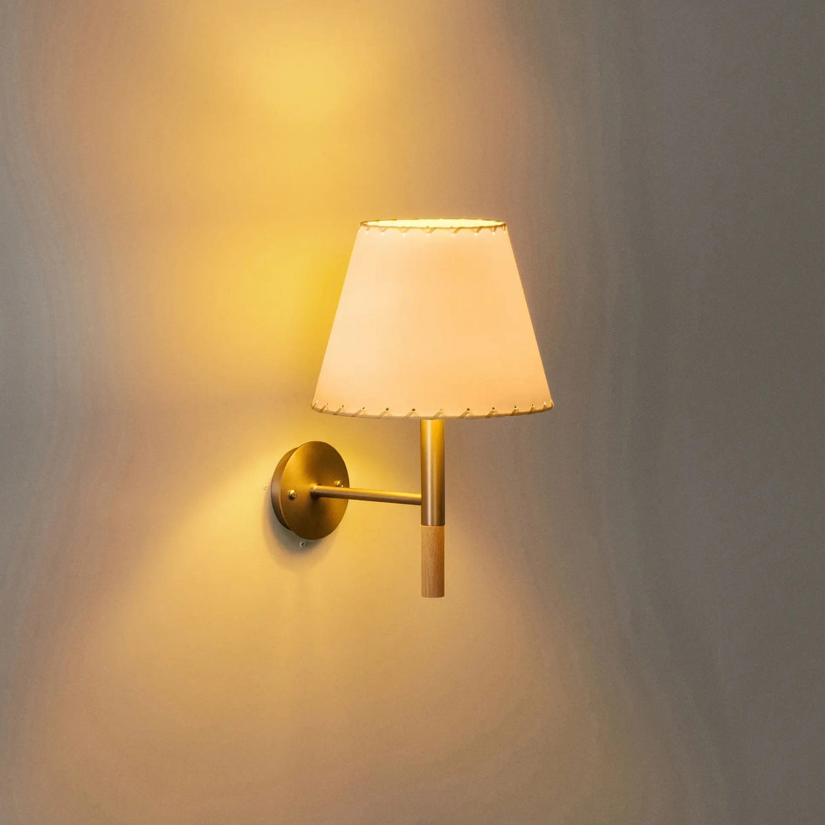 Lunvire wandlamp