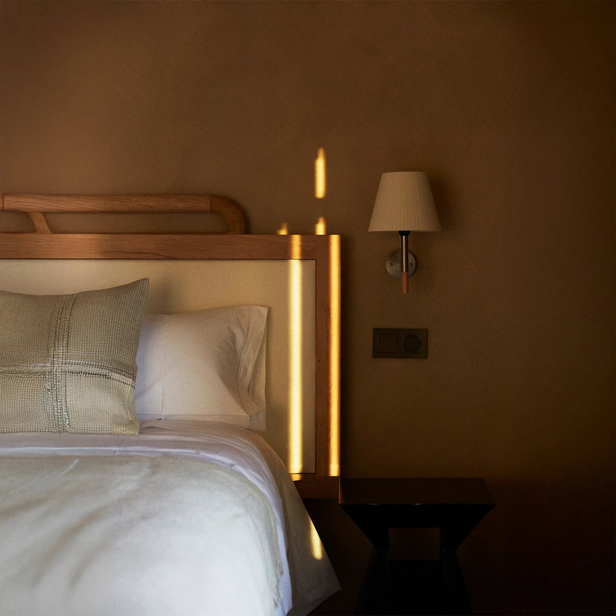 Lunvire wandlamp