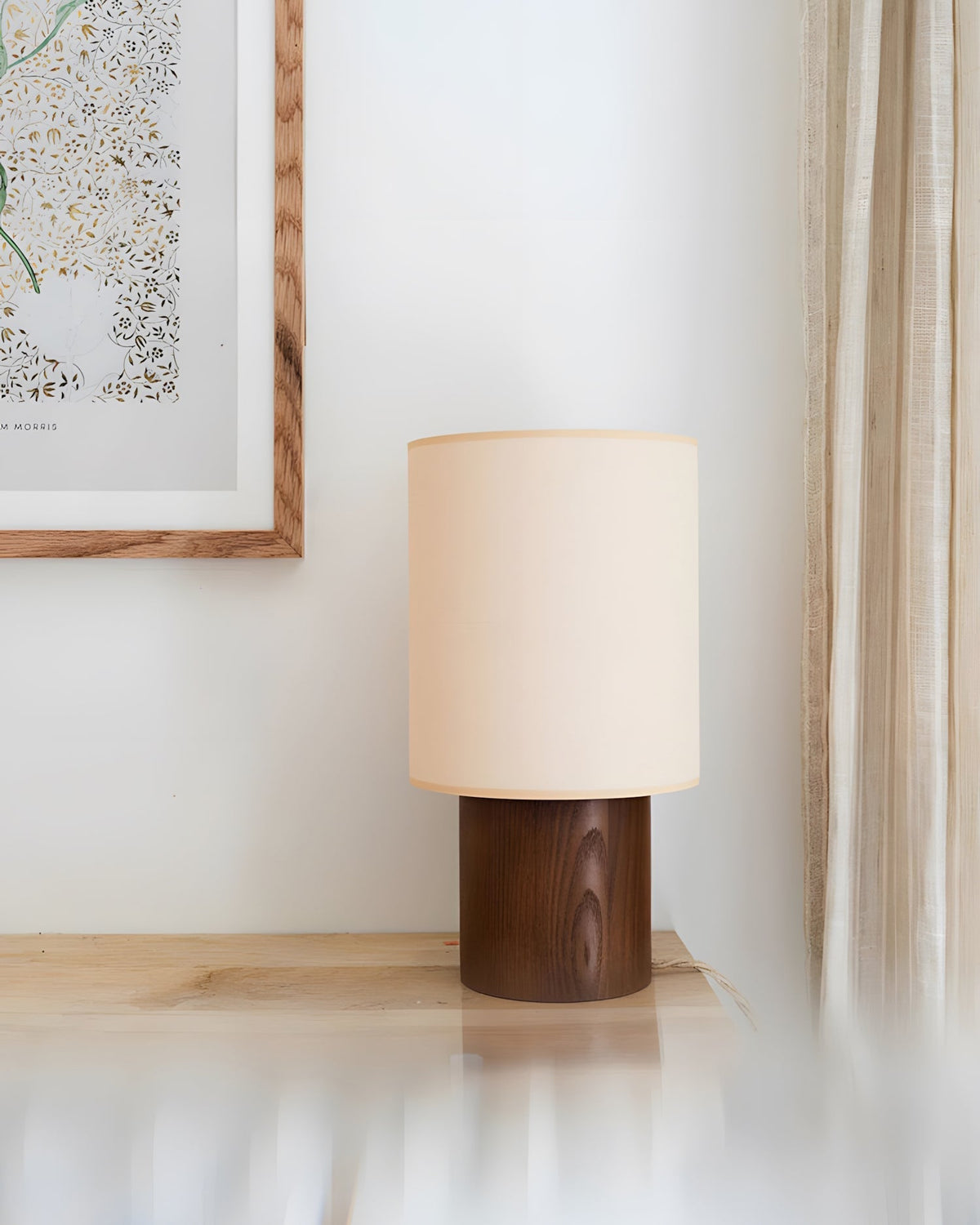 Alderielle tafellamp van walnoot