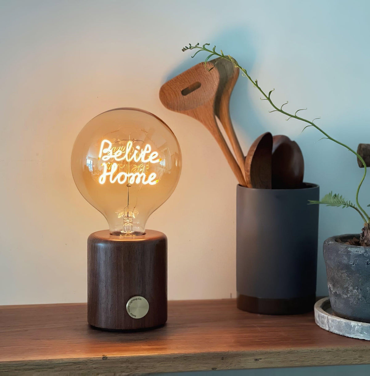 Altheil Retro houten tafellamp