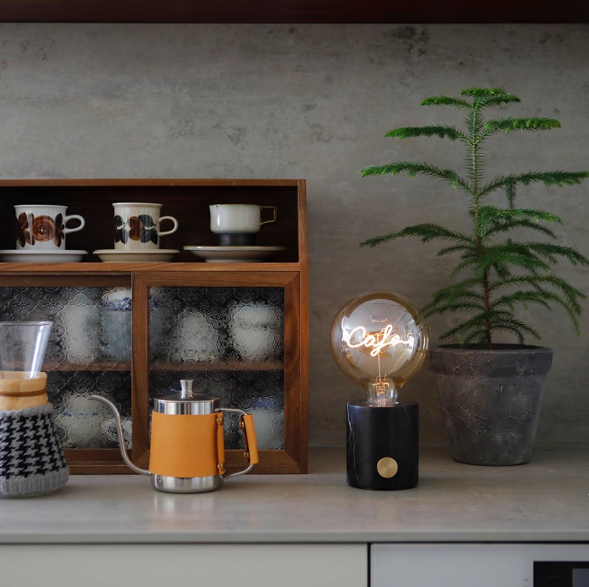 Altheil Retro houten tafellamp