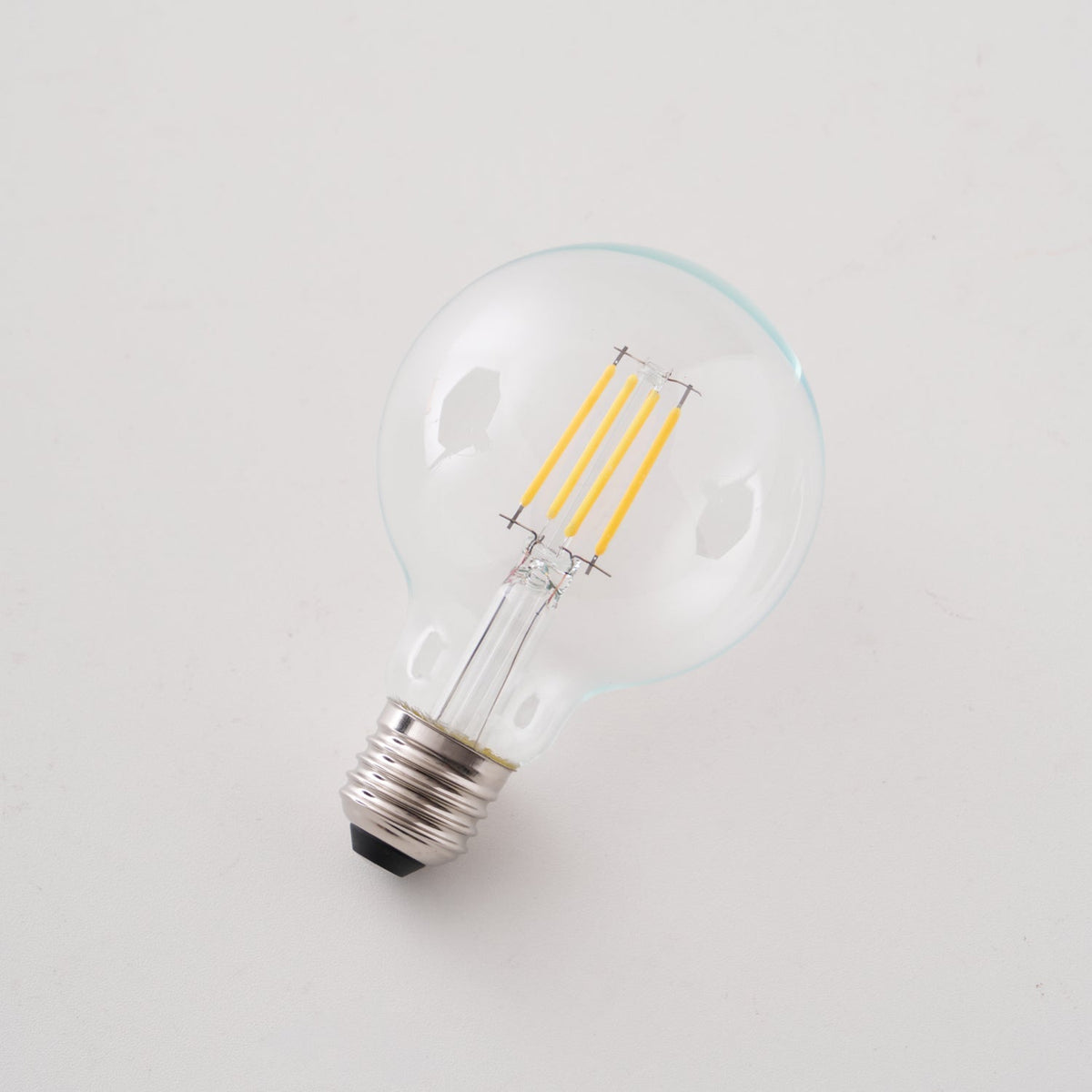 Lumeaya LED E27 of E26 lamp