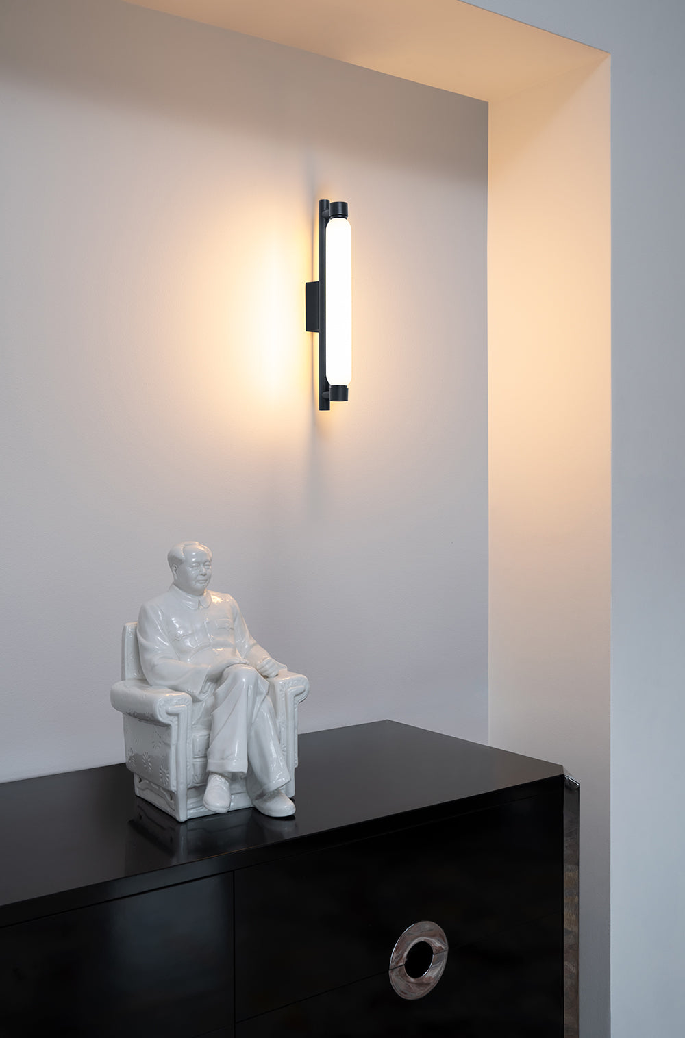 Cumiror wandlamp met glazen kap