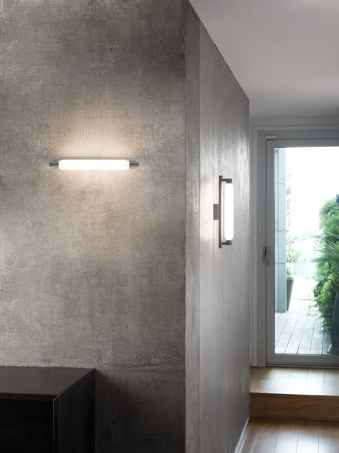 Cumiror wandlamp met glazen kap