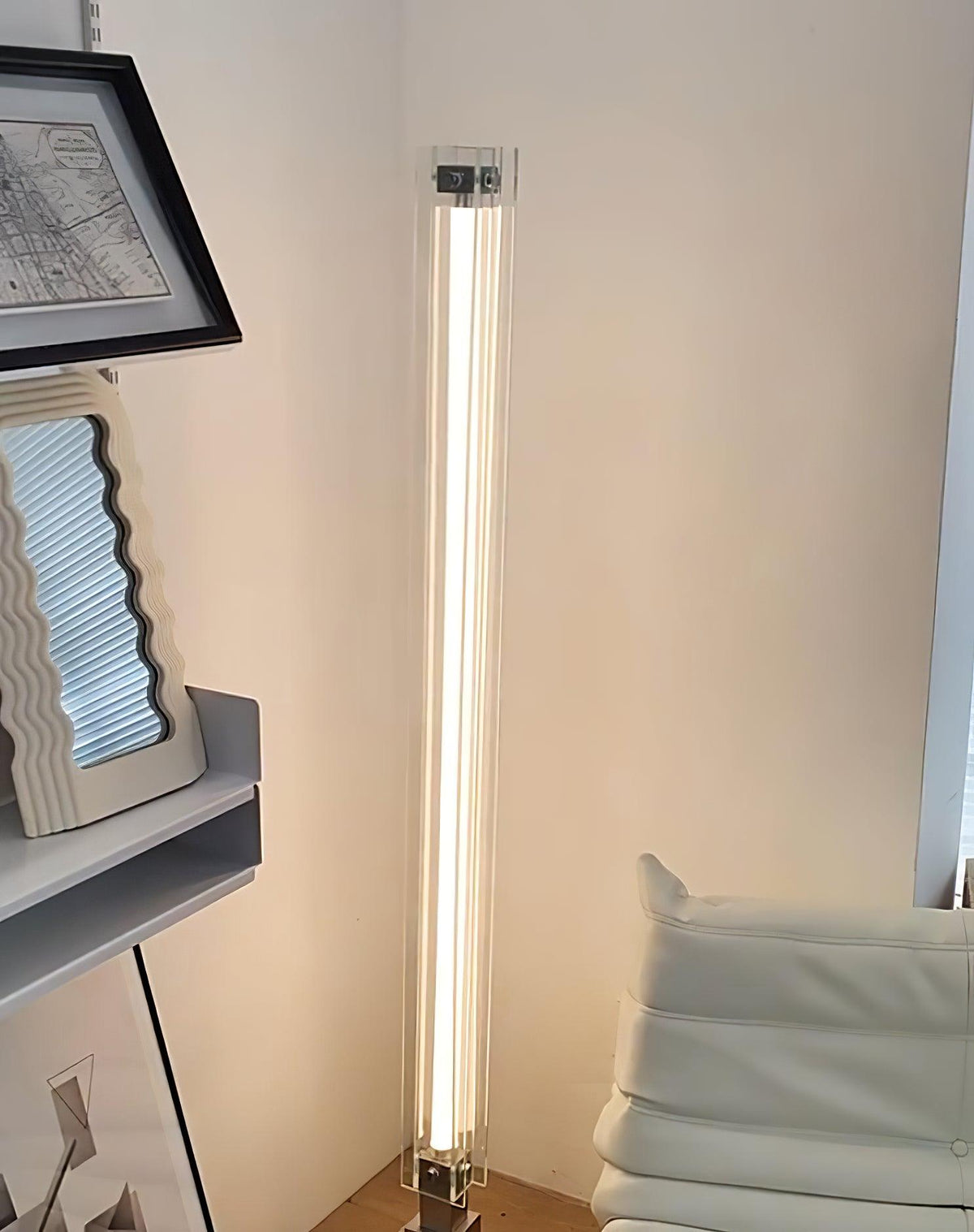 Avthaaril vloerlamp van acryl
