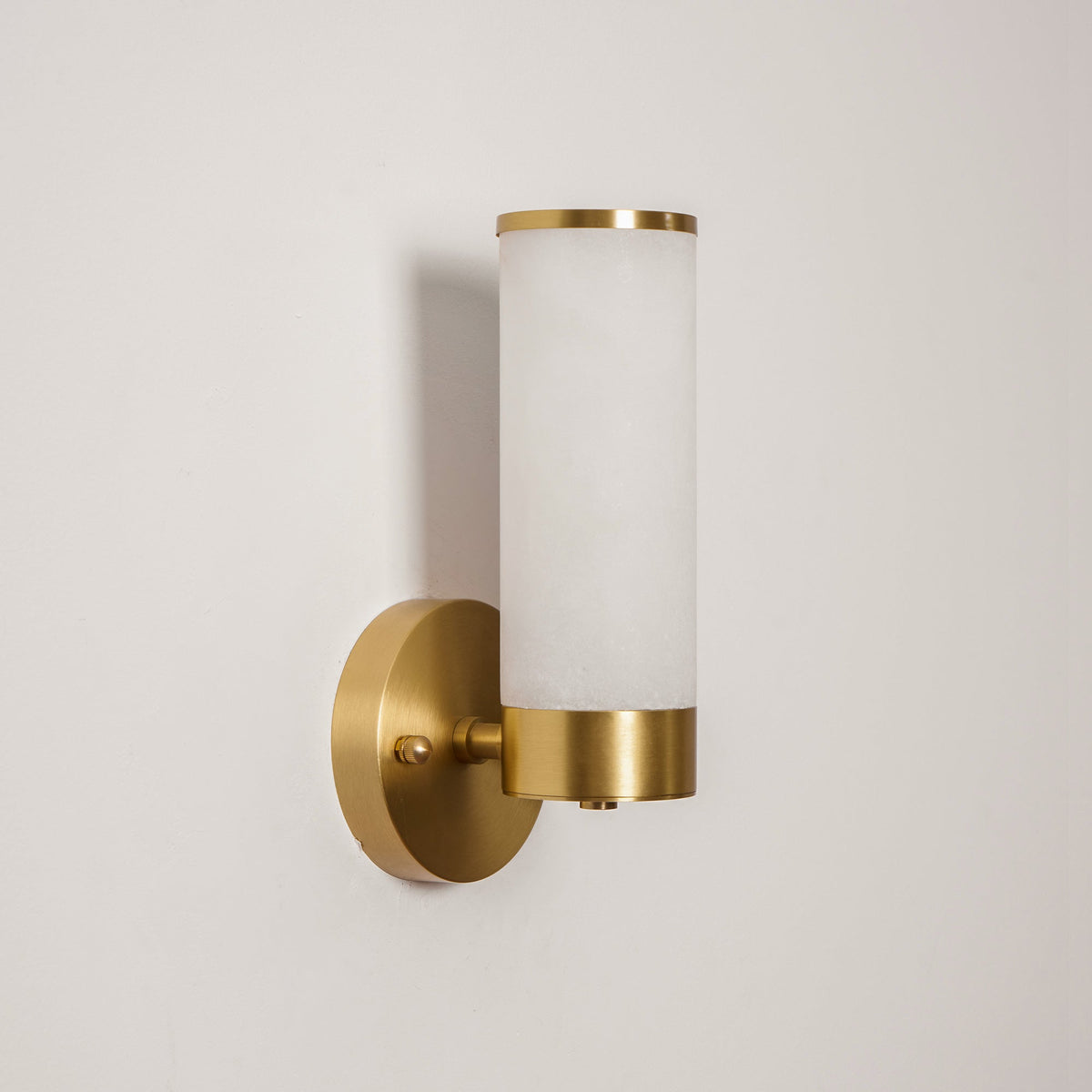 Olvynis wandlamp