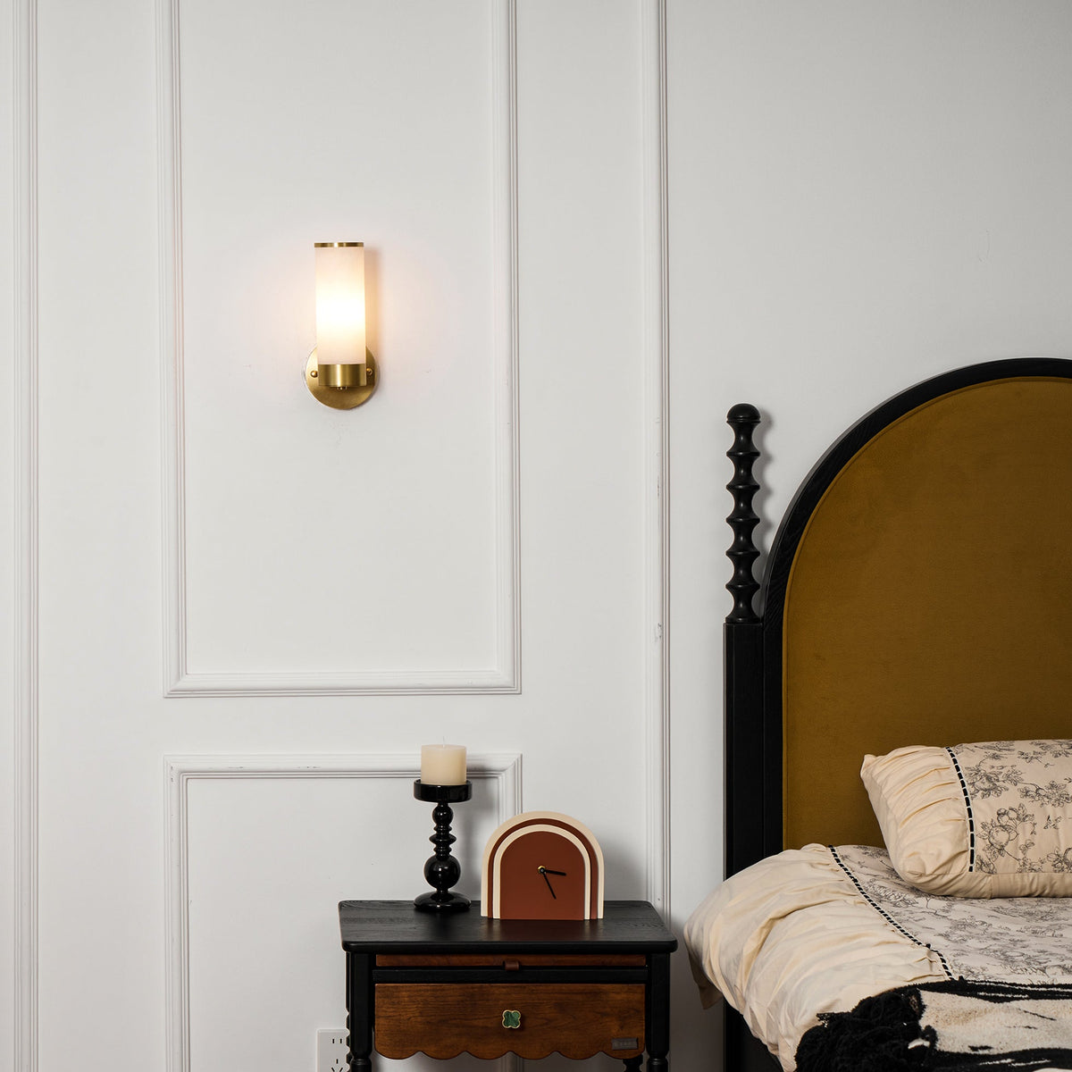 Olvynis wandlamp