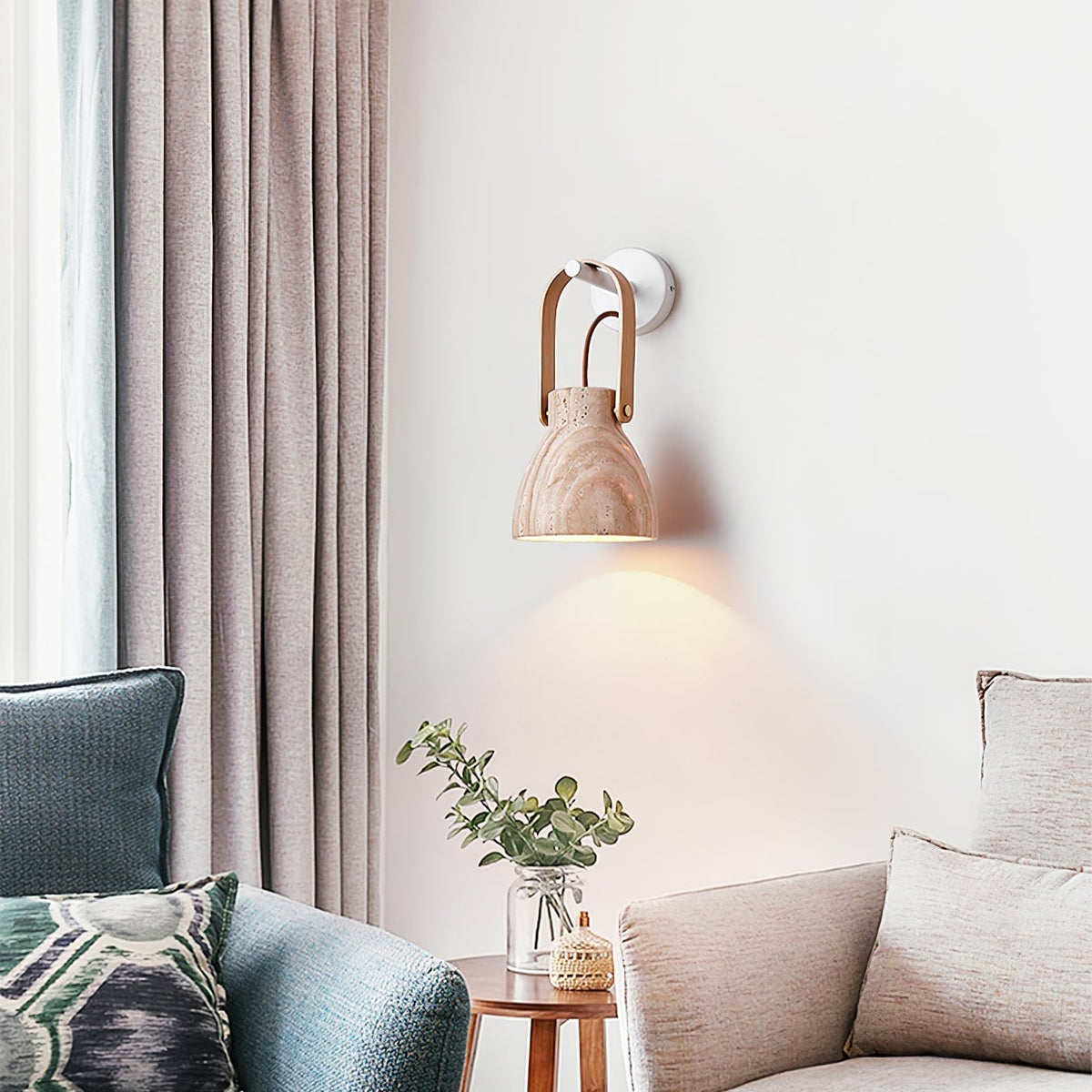 Tarix travertin wandlamp met Houten Handvat