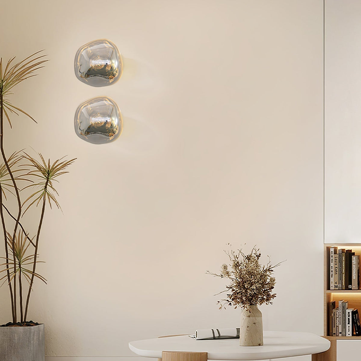 Leni wandlamp met amberkleurig rookglas