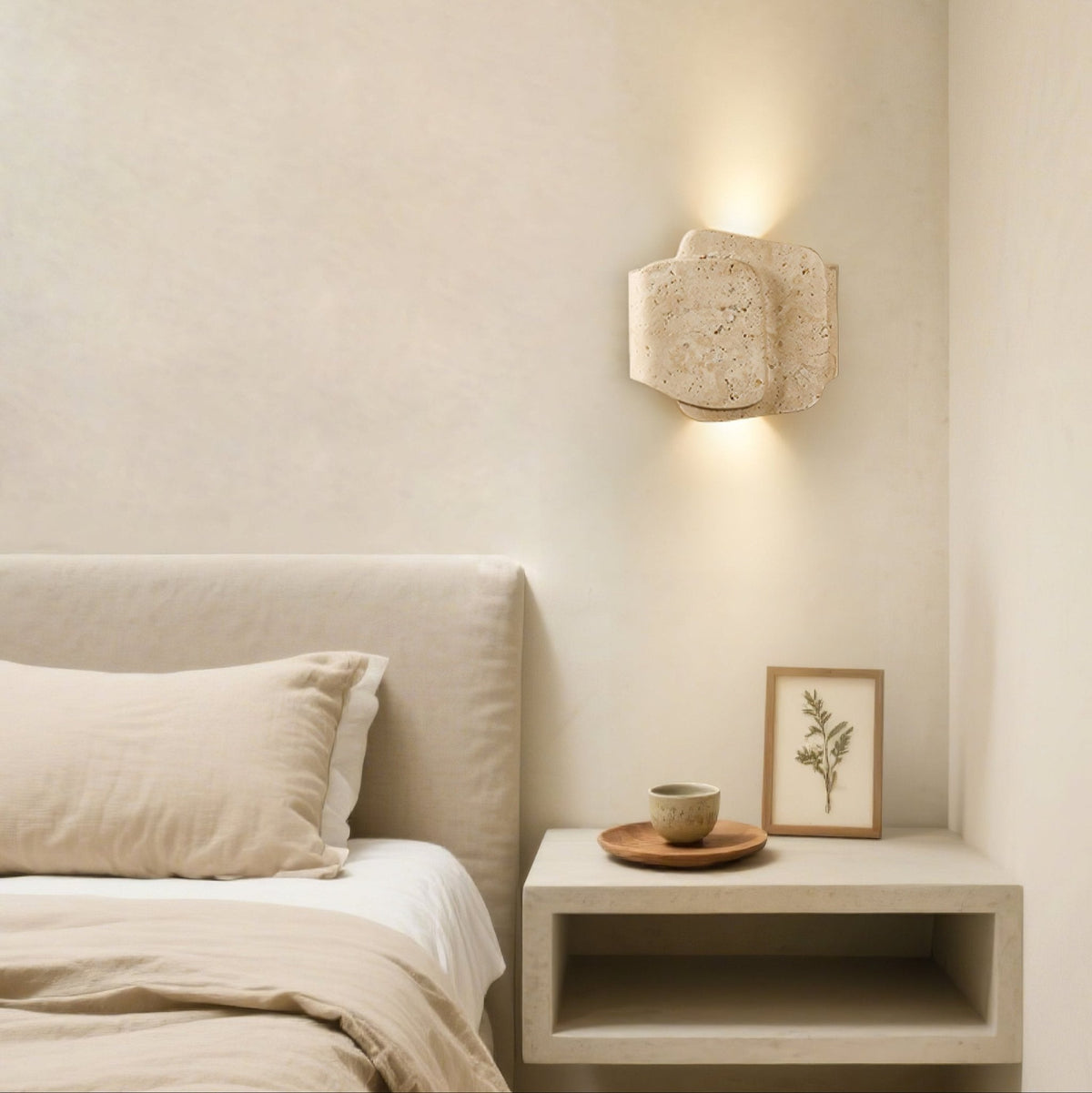 Qirven Geel travertin wandlamp