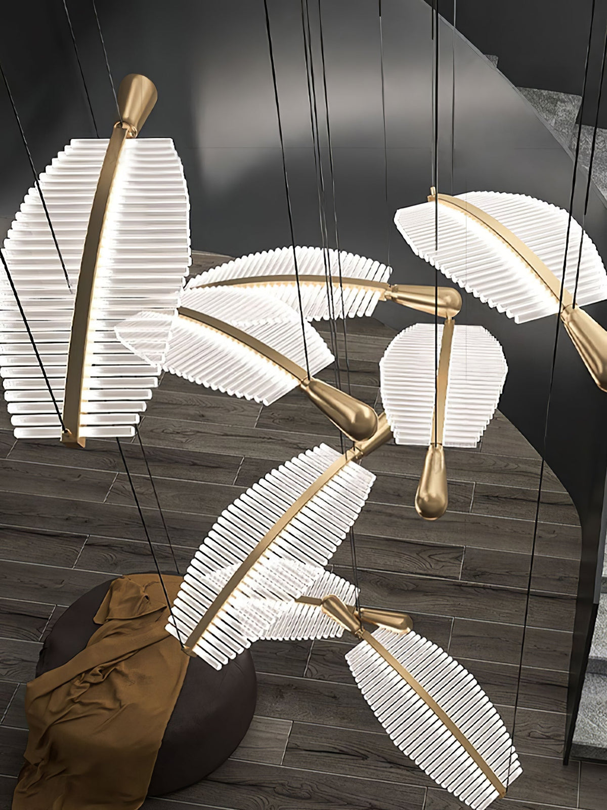 Kuo Kroonluchter Leaf Acryl Goud Elegante Moderne
