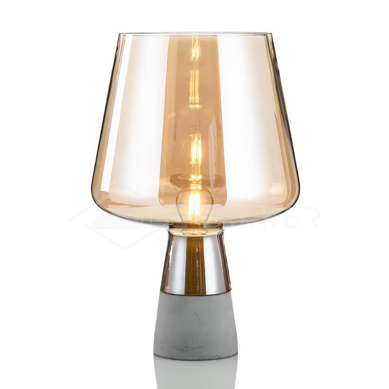 Elairella minimalistische tafellamp van cement