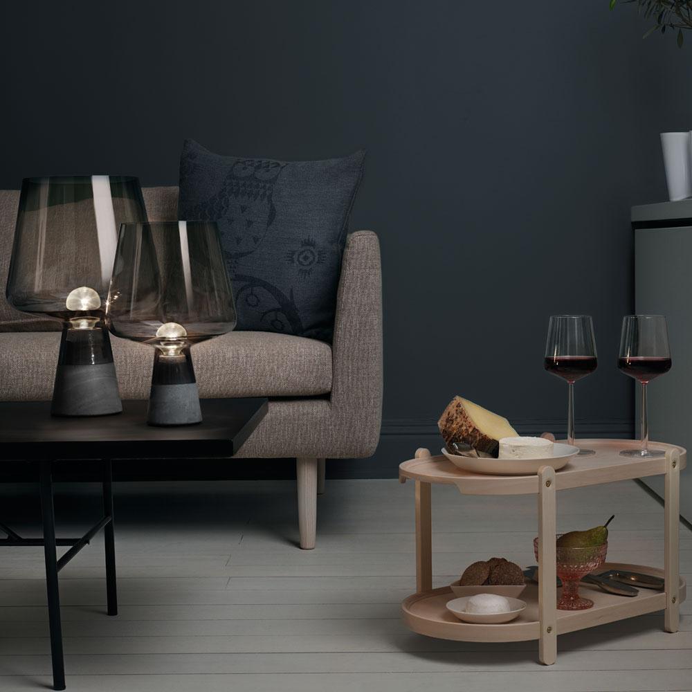 Elairella minimalistische tafellamp van cement