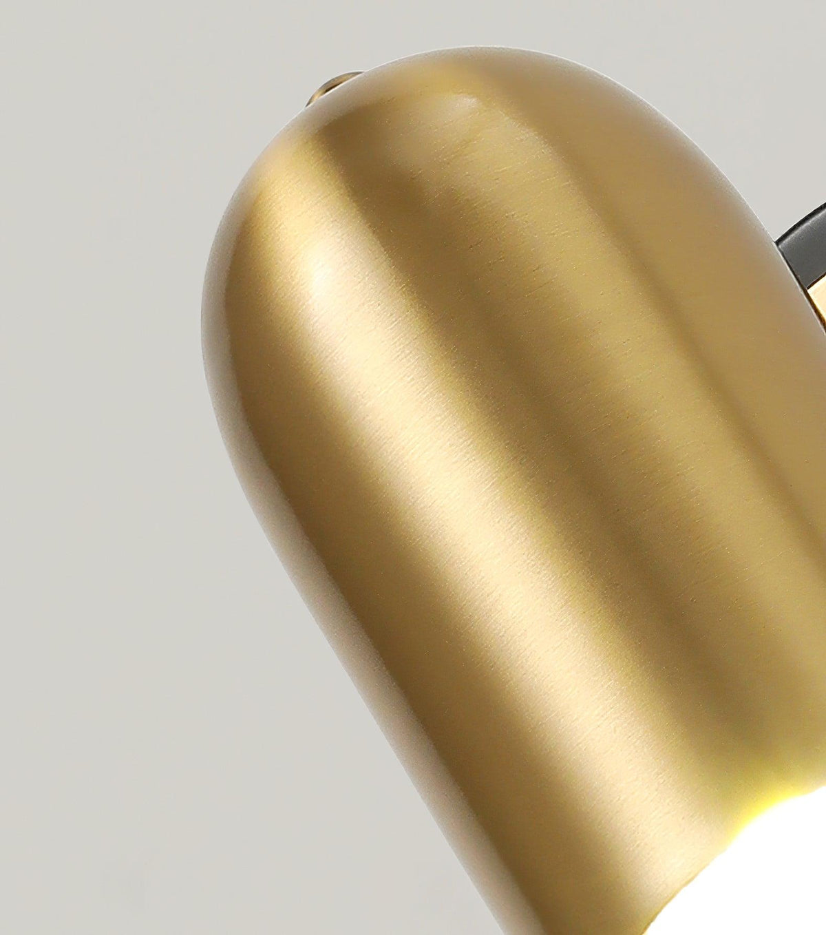 Oriaira moderne minimalistische wandlamp in goudkleurige afwerking