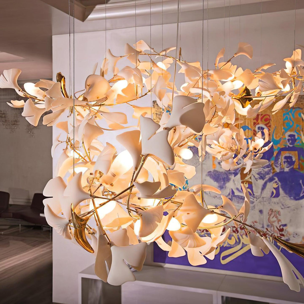 Ayla Kroonluchter Gingko Blad Keramiek Goudlichaam+Witbladeren met bloemblaadjes